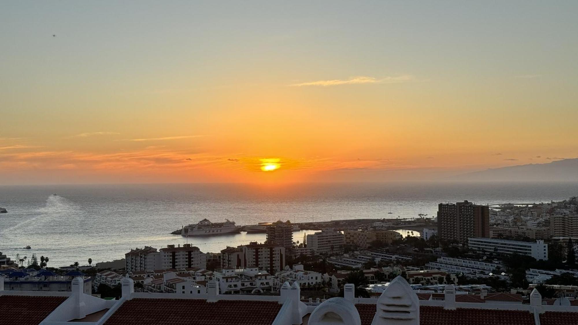 Cozy Port Royal Margot Sunset View Home By Lovetenerife Los Cristianos  Exterior foto